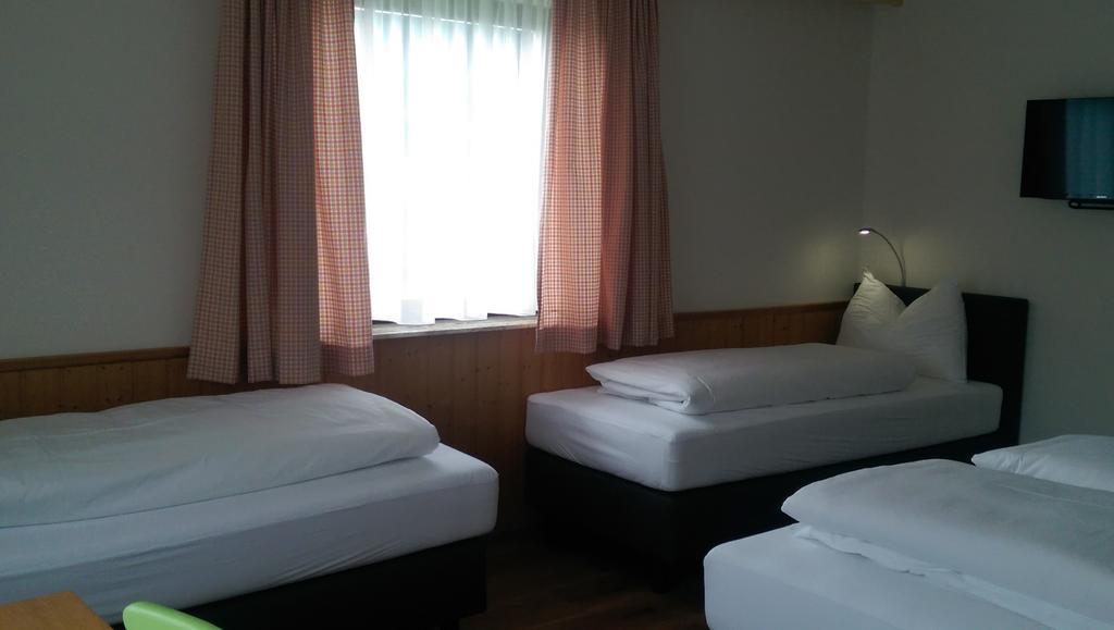 Gaestehaus Zum Steirischen Kuss Aich  Εξωτερικό φωτογραφία